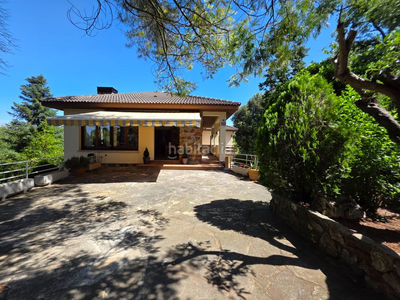 Foto e86cbffc-edff-4b7e-a613-883c4cf9b00f. Casa amb xemeneia calefacció aparcament piscina a Vallirana