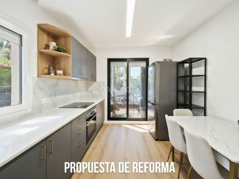 Foto b19c43af-077d-4fa3-8fd3-f4e344e23fd8. Casa amb xemeneia calefacció aparcament piscina a Vallirana