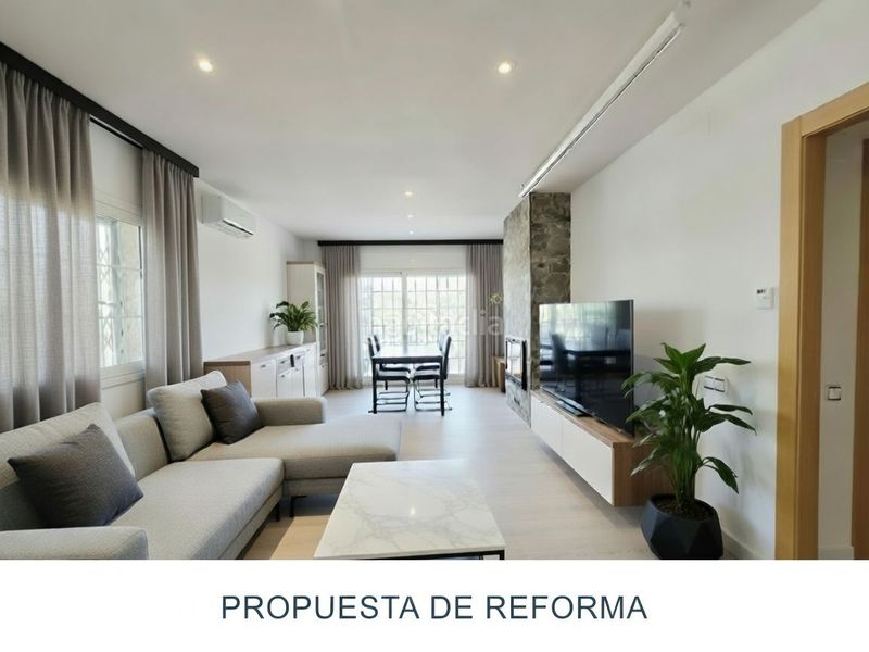Foto b3b3f7d7-bd02-4da9-a3e3-6c226b1dd7b6. Casa amb xemeneia calefacció aparcament piscina a Vallirana