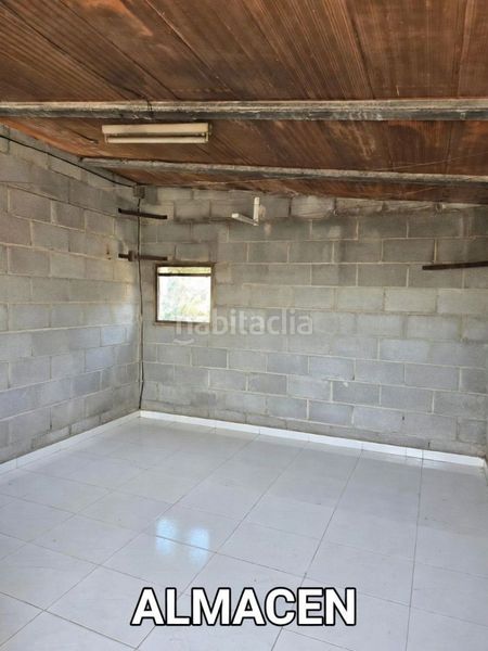 Foto e7f7e161-c661-4e27-bd2c-3dda573f9a89. Casa amb xemeneia calefacció aparcament piscina a Vallirana