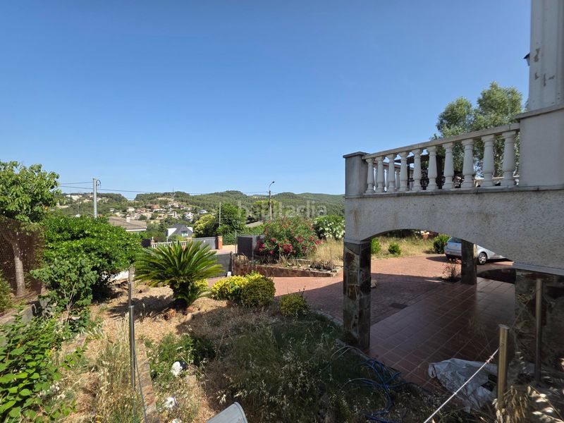 Foto f916c3e3-9bee-40d1-ae3d-de47c8322f44. Casa amb xemeneia calefacció aparcament piscina a Vallirana