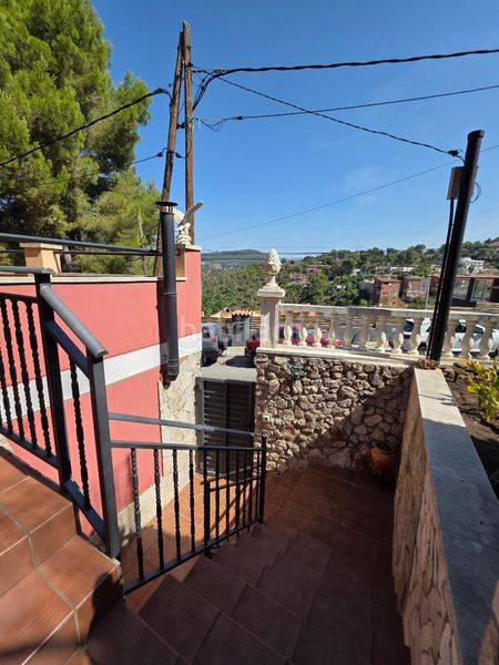 Foto e563723c-7472-4760-b0d7-eef2044ba62c. Casa amb calefacció aparcament a Vallirana
