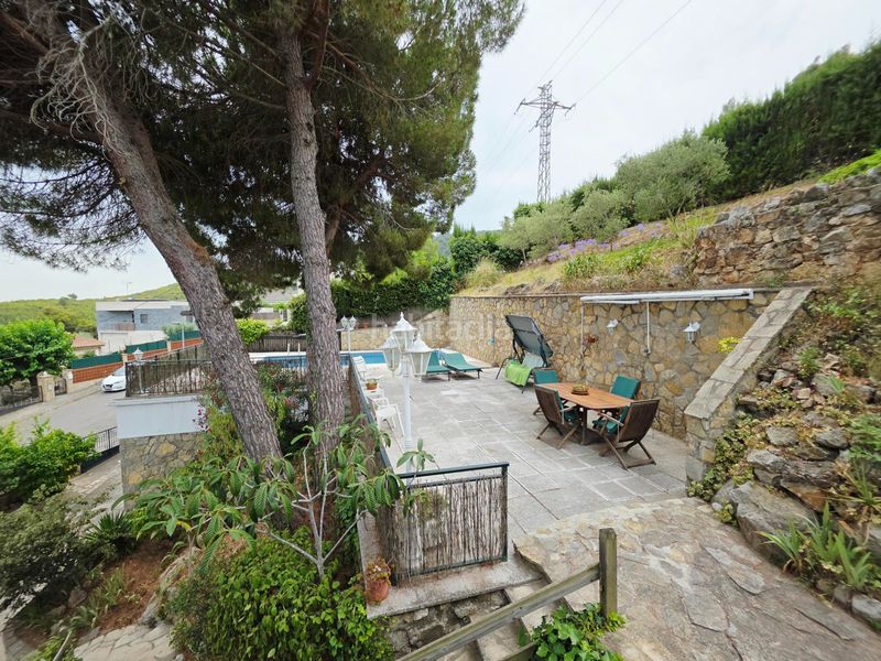 Foto 0bb76c15-6ec6-4e7b-9168-0bcc21a9760c. Casa amb xemeneia calefacció aparcament piscina a Vallirana