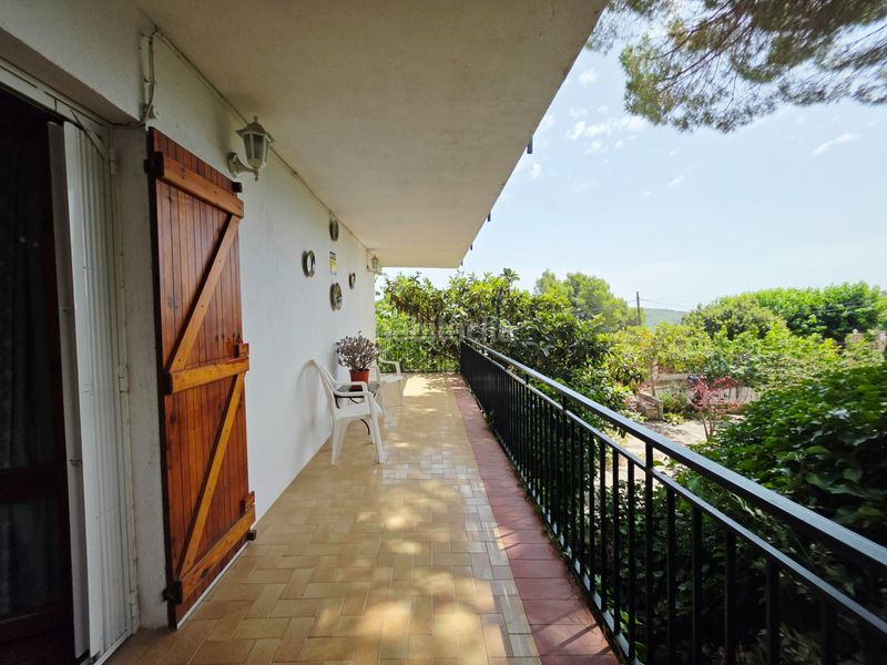Foto 58b65363-558a-4caf-a3e6-22806ef274b9. Casa amb xemeneia calefacció aparcament piscina a Vallirana