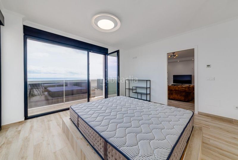 Foto c8f65e36-5a9b-4123-9b7a-717bba1dd2ab. Xalet amb aparcament a Miramar - Torre del Moro Torrevieja