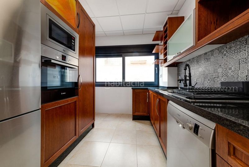Foto ec0b3ce5-cc15-4585-b014-08f21e376cf7. Xalet amb aparcament a Miramar - Torre del Moro Torrevieja