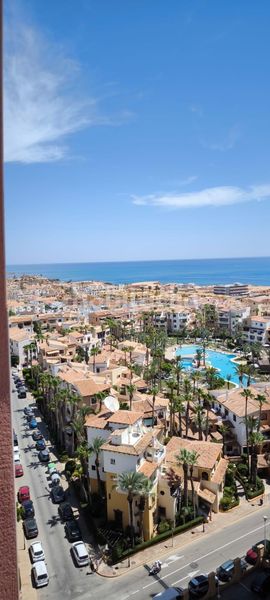 Foto 54fc6966-7e22-47a8-bd6e-ae0ba8e3143b. Apartment in Zona Playa de los Locos Torrevieja