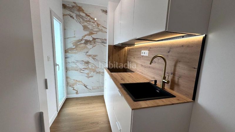 Foto eb38c86e-64b1-4e2a-be5c-1adae84c3ee7. Apartament amb aparcament a Punta Prima Torrevieja