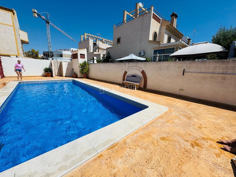 Foto 387d739c-7a88-48fd-80c3-233002c50c6d. Casa adossada amb piscina a La Florida Orihuela