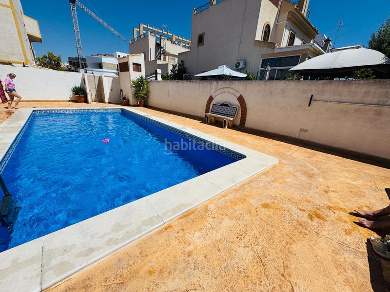 Foto ee09b8ee-ff4f-4874-8b49-c937fb7ebdf4. Casa adossada amb piscina a La Florida Orihuela