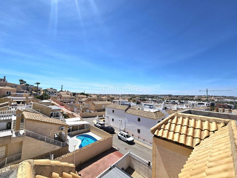 Foto be572ace-c185-424d-9984-4885fa1c67dc. Casa adossada amb piscina a La Florida Orihuela