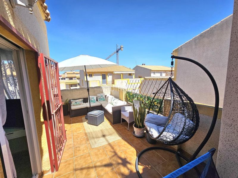 Foto d86c5301-d006-4356-810a-7c4a940948d1. Casa adossada amb piscina a La Florida Orihuela