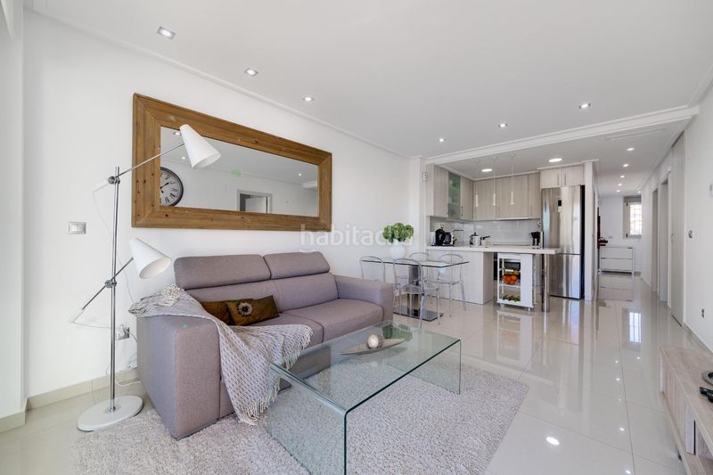 Foto 2dd9a5c3-9ed2-43c1-a927-1b0c97e5eb73. Apartament amb aparcament piscina a La Regia Orihuela