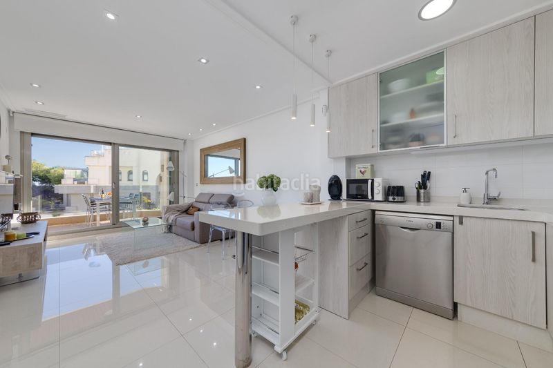 Foto c841b6a4-9750-4915-aa08-be78b615dc3b. Apartament amb aparcament piscina a La Regia Orihuela