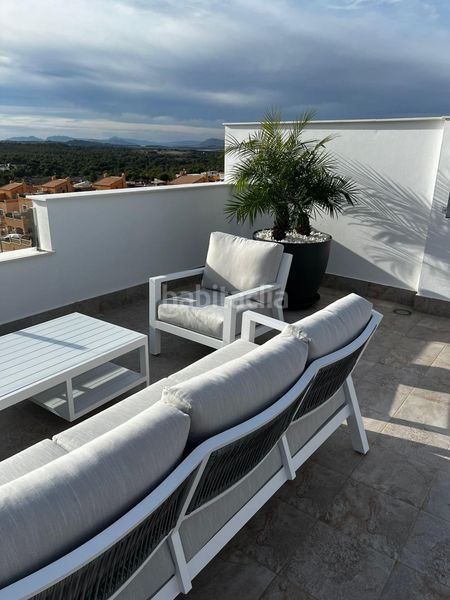 Foto 5bb5edec-a3d3-4263-a77f-a1ca785261bd. Àtic a La Florida Orihuela