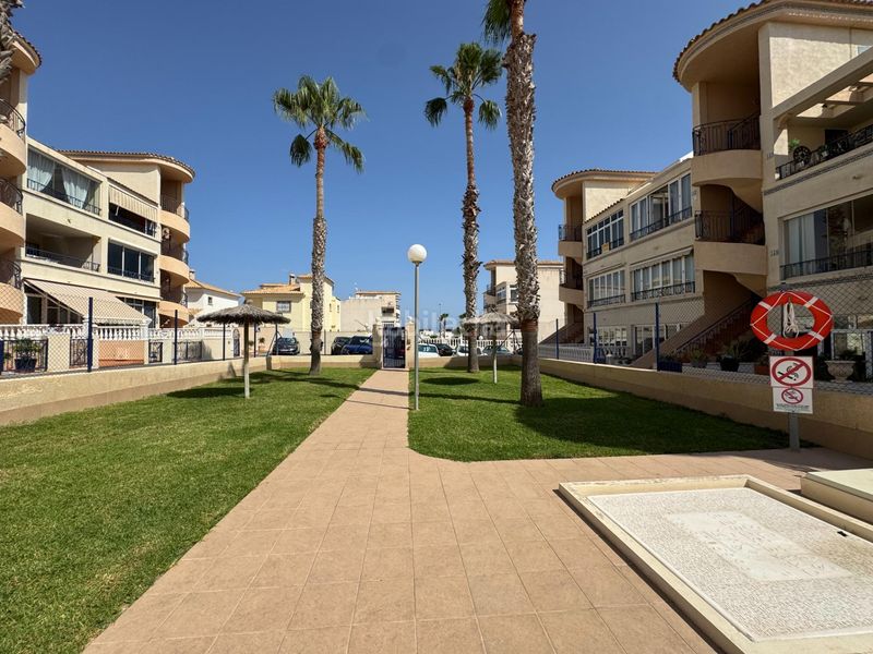 Foto 17ba9802-7f57-4ad1-8808-b7b364602e7d. Apartament amb piscina a Los Balcones y los Altos Orihuela