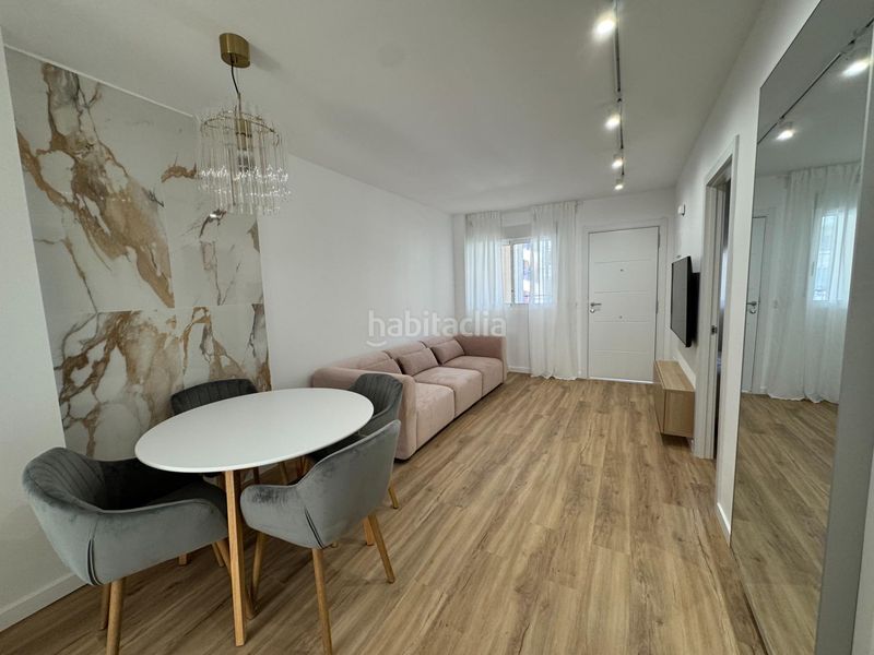 Foto 5d04ffba-5268-4e36-aad3-e16d0e2cbd4c. Apartament amb piscina a Los Balcones y los Altos Orihuela