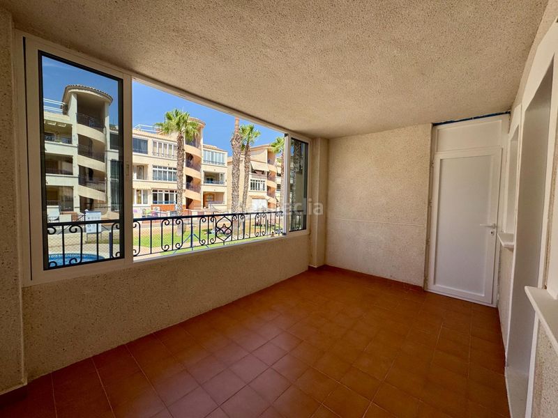 Foto befab095-3072-4856-b1ee-cb87eaf77488. Apartament amb piscina a Los Balcones y los Altos Orihuela