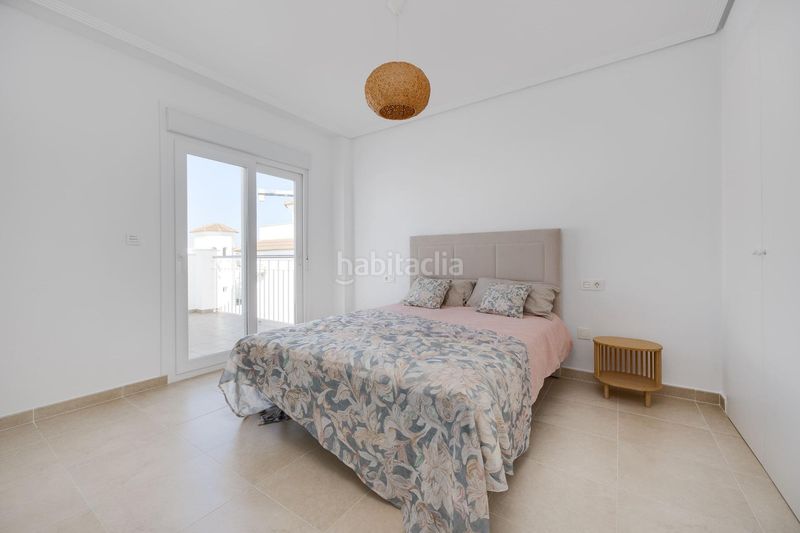 Foto a418ab05-99a4-464a-9fef-956e5c698fd6. Casa aparellada amb aparcament a San Fulgencio