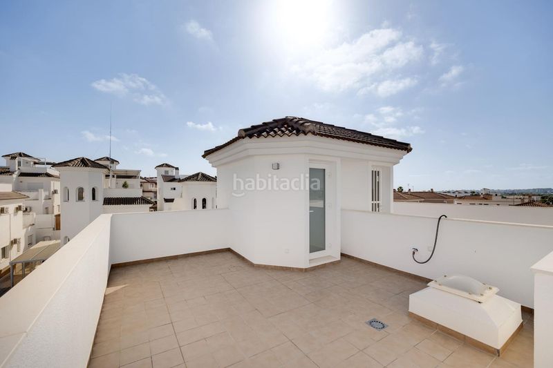 Foto b97528c7-250a-4adb-90b2-38e18d3b05ef. Casa aparellada amb aparcament a San Fulgencio