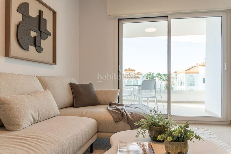 Foto fe2fe588-e18e-4030-a577-0681f60e14c3. Apartament amb aparcament a Playa Flamenca Orihuela