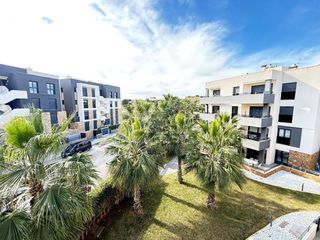 Apartamento en Los Balcones-Los Altos. Apartamento moderno y elegante  balcón orientado al sur  orihuel