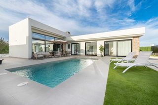 Chalet en Calasparra. Modernas villas de una sola planta con piscina privada  calaspar