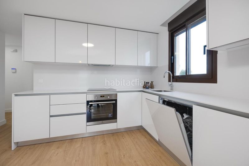 Foto f6ed6af8-6875-4b42-b372-275371be09bb. Àtic amb aparcament a Los Almendros Orihuela