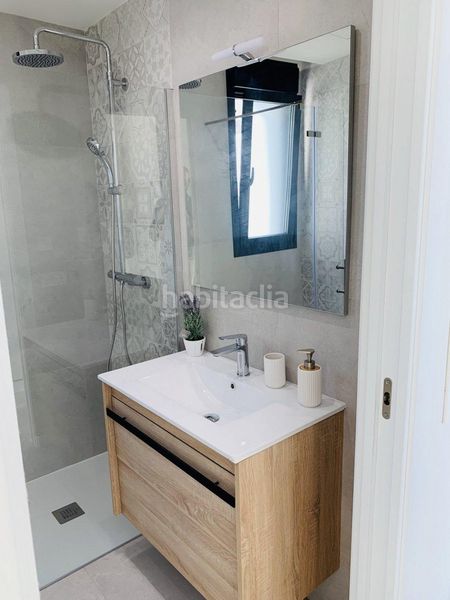 Foto c3a87cfe-4088-4351-bea8-49a96935732c. Xalet amb aparcament piscina a Daya Nueva