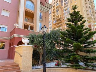 Apartament a Zona Playa de los Locos. Luminoso apartamento de 3 dormitorios con vistas al mar  avenida