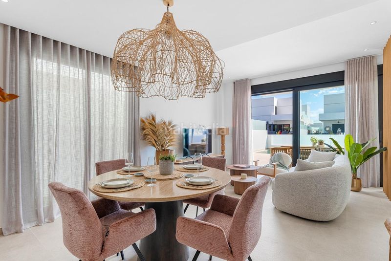 Foto 81688dc2-8899-44d3-9908-6a82e79df647. Casa aparellada amb aparcament piscina a Dolores