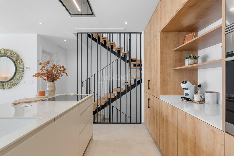 Foto 8a0ff297-b165-4575-b857-6c9ffc75889d. Casa aparellada amb aparcament piscina a Dolores