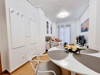 Alquiler Apartamento en Zona Playa del Cura. Apartamento de 2 habitaciones totalmente reformado a 100 m de la