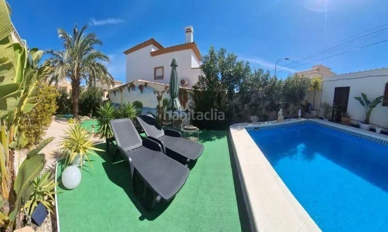 Foto 5e76c5d7-bcb3-4268-847b-fee6735d43bc. Casa amb aparcament a San Miguel de Salinas