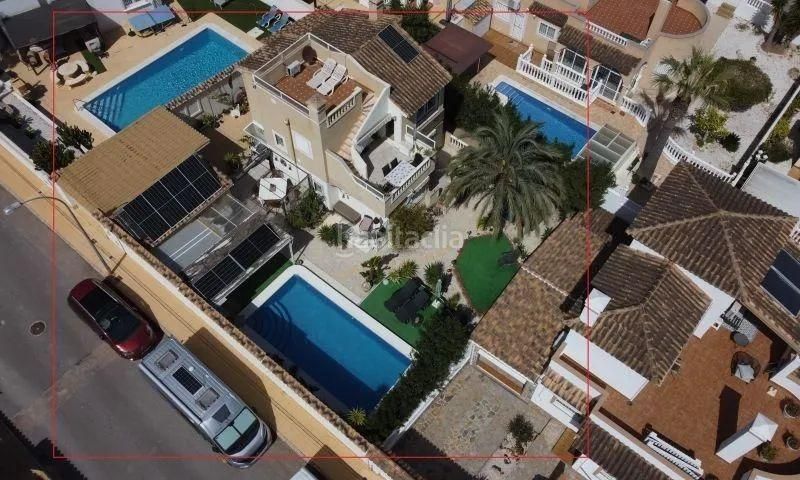 Foto c9392b21-6362-4655-9a6b-00fde0850e65. Casa amb aparcament a San Miguel de Salinas