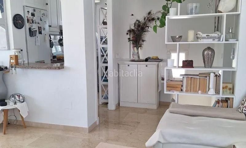 Foto f90a21b4-f913-42bb-b766-d63a8ecf91a2. Casa amb aparcament a San Miguel de Salinas