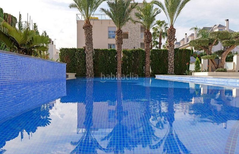 Foto 85c38783-0ae3-4ad2-8fbd-d84e5bd5f06e. Xalet amb aparcament piscina a La Veleta Torrevieja