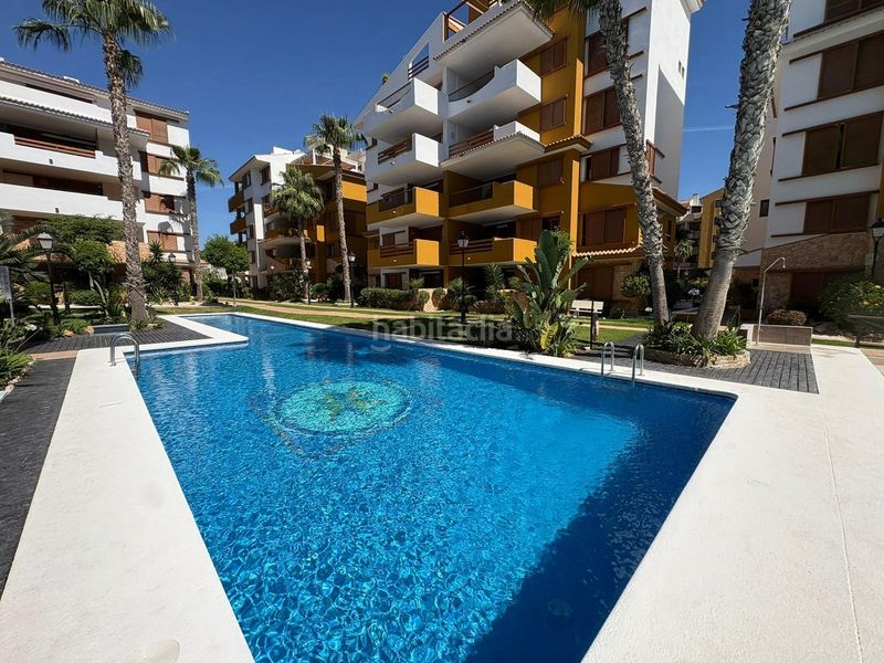 Foto 2fdf6059-7e5a-4060-a8b0-d9d191417a00. Apartament amb aparcament a Punta Prima Torrevieja