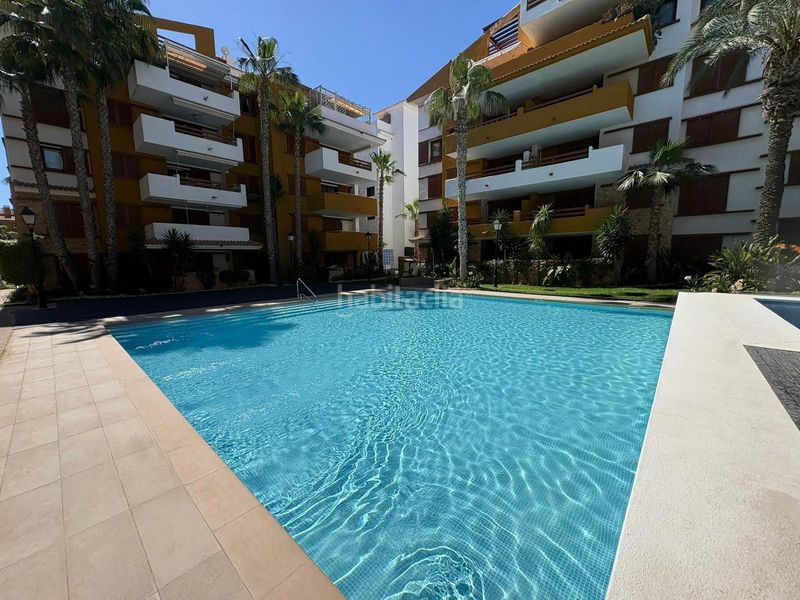 Foto 8af30d43-68b2-4f8f-8661-a726aced10cc. Apartament amb aparcament a Punta Prima Torrevieja