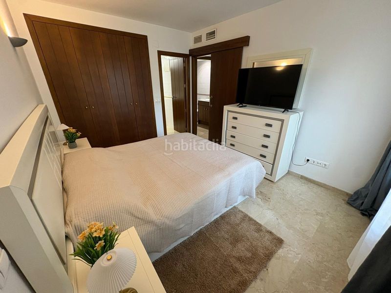 Foto f2506b80-6940-4cb9-a017-851cf0d4bd3a. Apartament amb aparcament a Punta Prima Torrevieja