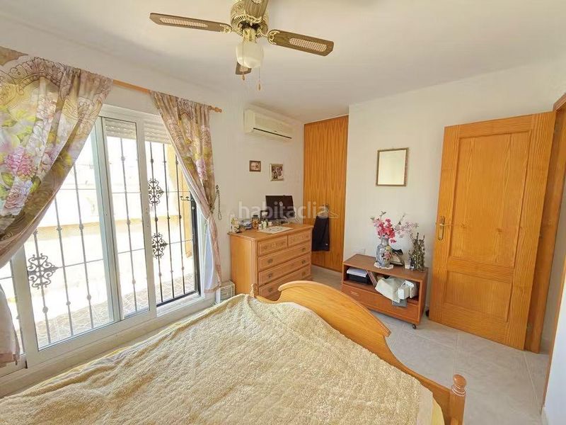 Foto ce3784d6-9159-48e5-bf62-20ccb63cd9ed. Casa amb aparcament a San Miguel de Salinas
