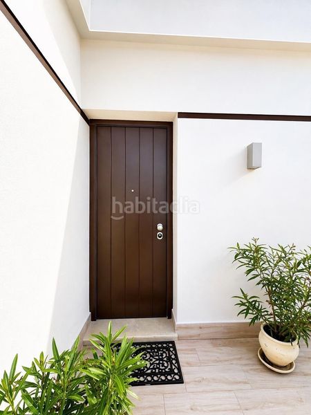 Foto 178ac802-bd8f-4948-976c-10bffeb59e79. Casa adossada a Los Almendros Orihuela