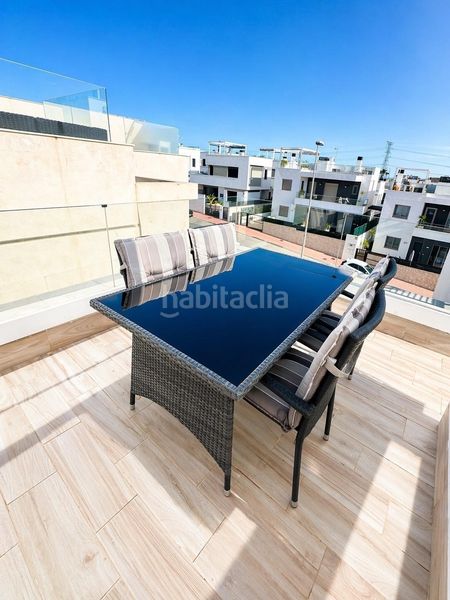 Foto 41e5c44c-9389-4c57-ae0d-8e908ec6d379. Casa adossada a Los Almendros Orihuela