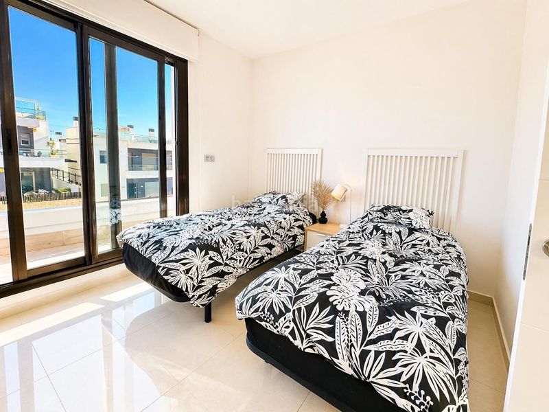 Foto 4b998468-450b-46f8-a3a9-d6a77a5ae01c. Casa adossada a Los Almendros Orihuela