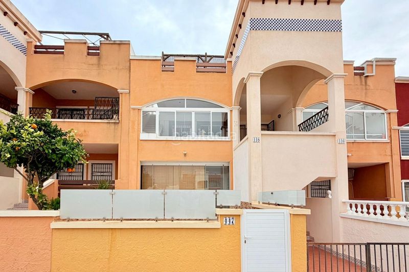 Foto b861fb32-2b69-4e71-81fa-aeaa4f694957. Casa a La Florida Orihuela