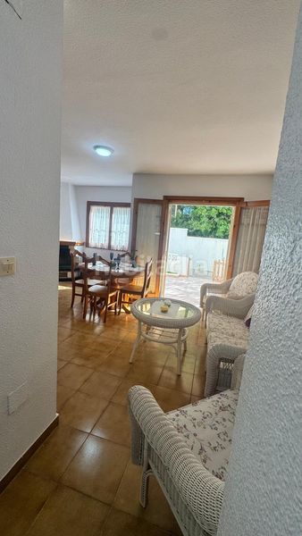 Foto 81d61202-f010-4ce1-8c58-145d29fb5e39. Casa adossada a Playa Flamenca Orihuela