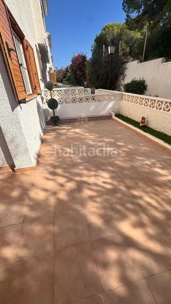 Foto bce405f1-ca43-4fc7-9e24-5b309db63de1. Casa adossada a Playa Flamenca Orihuela