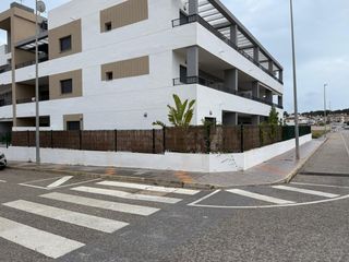 Ground floor in Mil Palmeras