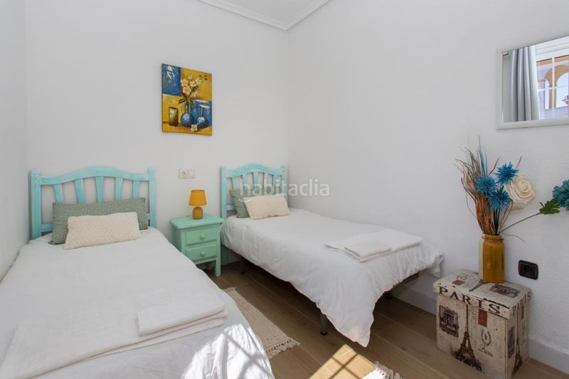 Foto 0bef1500-cd5c-4eed-abf0-38e8c0623255. Casa amb aparcament a Playa Flamenca Orihuela