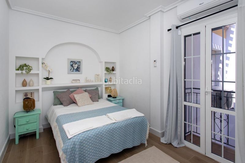 Foto 16fd6a43-7344-4138-8acb-185745095658. Casa amb aparcament a Playa Flamenca Orihuela